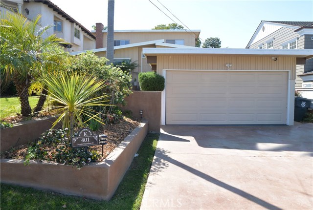 401 Dianthus Street, Manhattan Beach, California 90266, 3 Bedrooms Bedrooms, ,1 BathroomBathrooms,Residential,Sold,Dianthus,SB17061692