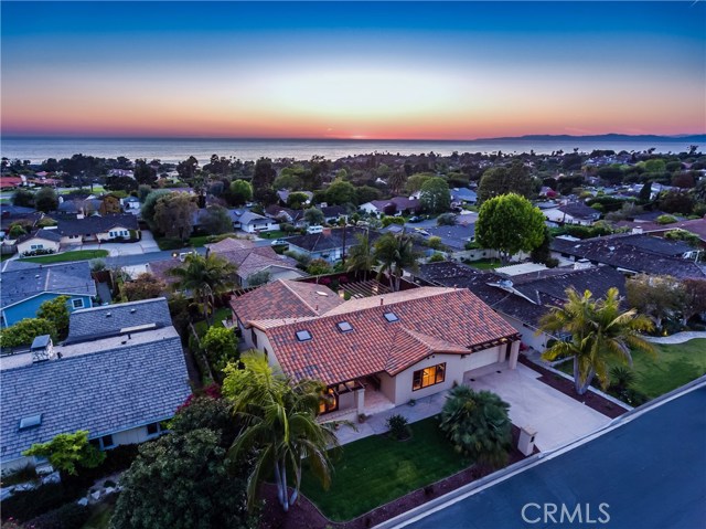 2631 Via Carrillo, Palos Verdes Estates, California 90274, 3 Bedrooms Bedrooms, ,2 BathroomsBathrooms,Residential,Sold,Via Carrillo,PV17093733