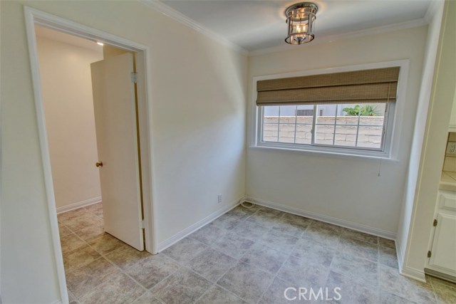 Kitchen breakfast nook area