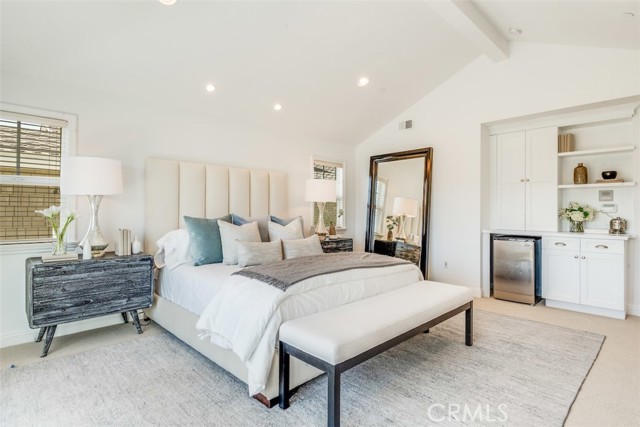 1038 Avenue D, Redondo Beach, California 90277, 5 Bedrooms Bedrooms, ,4 BathroomsBathrooms,Residential,Sold,Avenue D,PV21115047