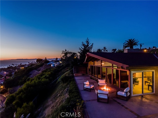 30623 Rue De La Pierre, Rancho Palos Verdes, California 90275, 4 Bedrooms Bedrooms, ,2 BathroomsBathrooms,Residential,Sold,Rue De La Pierre,PV18092164