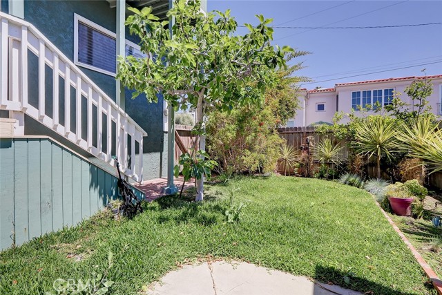 978 5th Street, Hermosa Beach, California 90254, ,Residential Income,Sold,5th,SB21084291