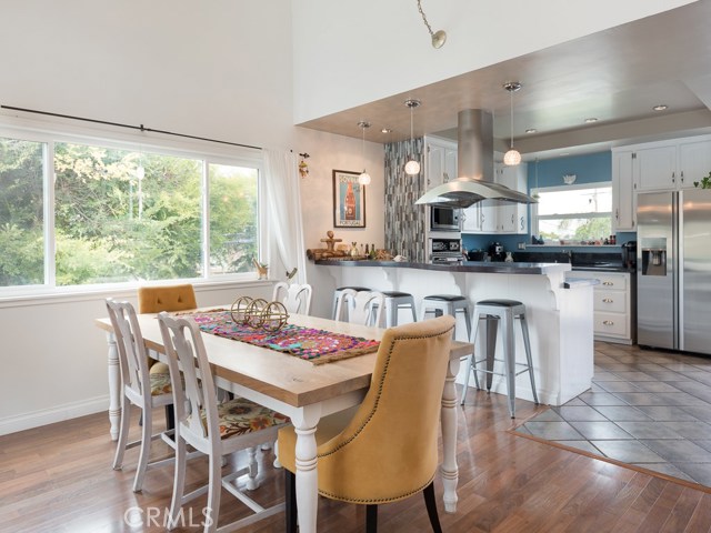 110 Juanita Avenue, Redondo Beach, California 90277, 2 Bedrooms Bedrooms, ,1 BathroomBathrooms,Residential,Sold,Juanita,SB19190456