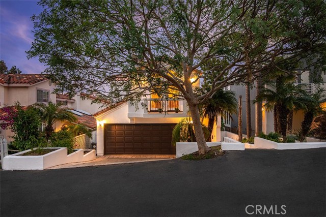 2708 Laurel Avenue, Manhattan Beach, California 90266, 3 Bedrooms Bedrooms, ,3 BathroomsBathrooms,Residential,Sold,Laurel,SB19150797