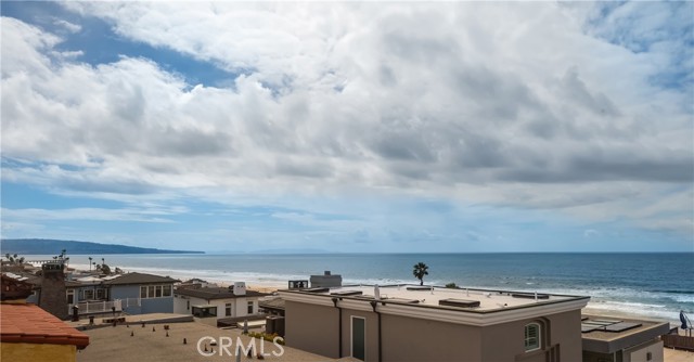 3213 Manhattan Avenue, Manhattan Beach, California 90266, 3 Bedrooms Bedrooms, ,3 BathroomsBathrooms,Residential,Sold,Manhattan,SB21049996