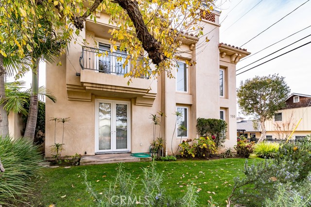 700 36th Street, Manhattan Beach, California 90266, 4 Bedrooms Bedrooms, ,3 BathroomsBathrooms,Residential,Sold,36th,SB19004820