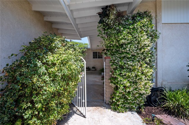 2047 Macarthur Street, Rancho Palos Verdes, California 90275, 4 Bedrooms Bedrooms, ,1 BathroomBathrooms,Residential,Sold,Macarthur,PV21118320