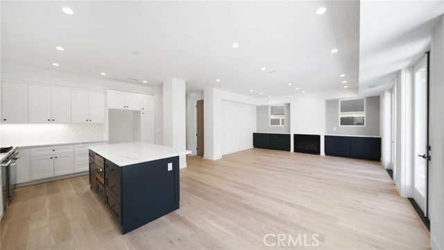 2421 Voorhees Avenue, Redondo Beach, California 90278, 4 Bedrooms Bedrooms, ,3 BathroomsBathrooms,Residential,Sold,Voorhees,PV21111181