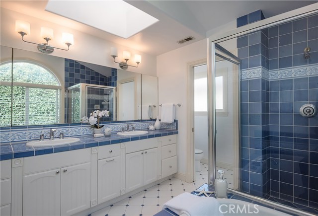 2004 Manzanita Lane, Manhattan Beach, California 90266, 5 Bedrooms Bedrooms, ,3 BathroomsBathrooms,Residential,Sold,Manzanita,SB20222651