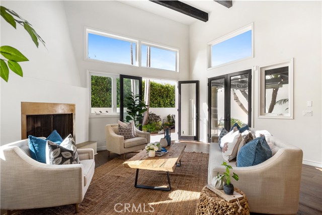 2322 Laurel Bluff Drive, Manhattan Beach, California 90266, 4 Bedrooms Bedrooms, ,3 BathroomsBathrooms,Residential,Sold,Laurel Bluff,SB21167191