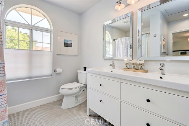 3513 Oak Avenue, Manhattan Beach, California 90266, 3 Bedrooms Bedrooms, ,1 BathroomBathrooms,Residential,Sold,Oak,SB20182757