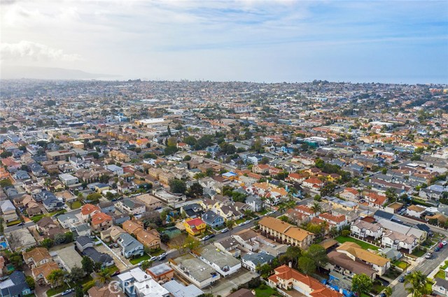 2215 Curtis Avenue, Redondo Beach, California 90278, 3 Bedrooms Bedrooms, ,1 BathroomBathrooms,Residential,Sold,Curtis,SB19017345