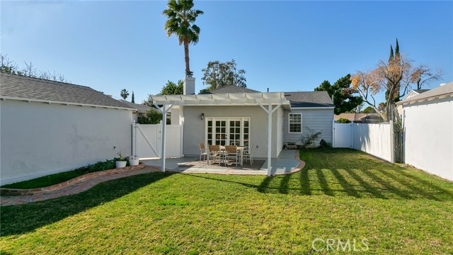 3 Bed Home for Sale in Lake Balboa, California