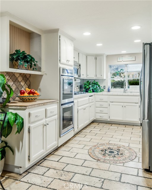 2231 Mathews Avenue, Redondo Beach, California 90278, 3 Bedrooms Bedrooms, ,2 BathroomsBathrooms,Residential,Sold,Mathews,PV21018337
