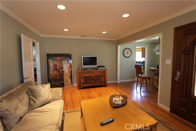 1216 18th Street, Manhattan Beach, California 90266, 3 Bedrooms Bedrooms, ,1 BathroomBathrooms,Residential,Sold,18th,SB19080474
