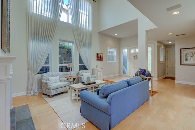 637 17th Street, Manhattan Beach, California 90266, 6 Bedrooms Bedrooms, ,3 BathroomsBathrooms,Residential,Sold,17th,SB20249999