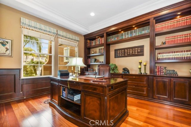 Office with Built-in Shelves