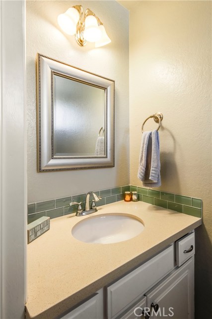 2106 Rockefeller Lane, Redondo Beach, California 90278, 2 Bedrooms Bedrooms, ,3 BathroomsBathrooms,Residential,Sold,Rockefeller,SB18216848