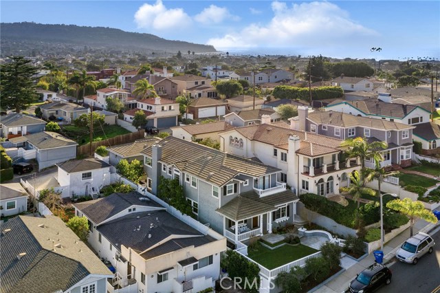 844 Avenue B, Redondo Beach, California 90277, 5 Bedrooms Bedrooms, ,5 BathroomsBathrooms,Residential,Sold,Avenue B,SB20039322
