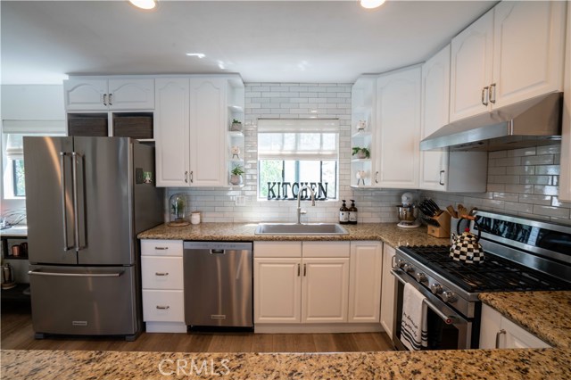 222 Irena Avenue, Redondo Beach, California 90277, 2 Bedrooms Bedrooms, ,2 BathroomsBathrooms,Residential,Sold,Irena,WS20097844