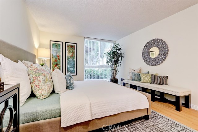 1 Bed Home for Sale in Culver City, California