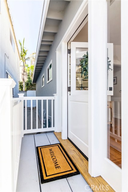 1723 Axenty Way, Redondo Beach, California 90278, 3 Bedrooms Bedrooms, ,1 BathroomBathrooms,Residential,Sold,Axenty,SB18246740