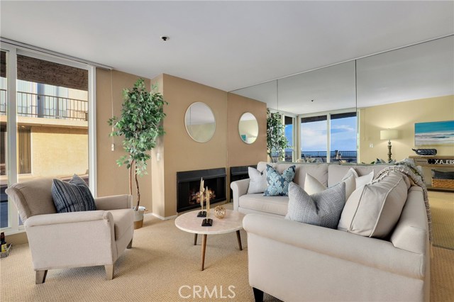 555 Esplanade, Redondo Beach, California 90277, 2 Bedrooms Bedrooms, ,2 BathroomsBathrooms,Residential,Sold,Esplanade,SB21016933