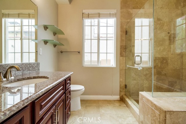 611 Pacific Coast, Redondo Beach, California 90277, 5 Bedrooms Bedrooms, ,4 BathroomsBathrooms,Residential,Sold,Pacific Coast,OC17213002