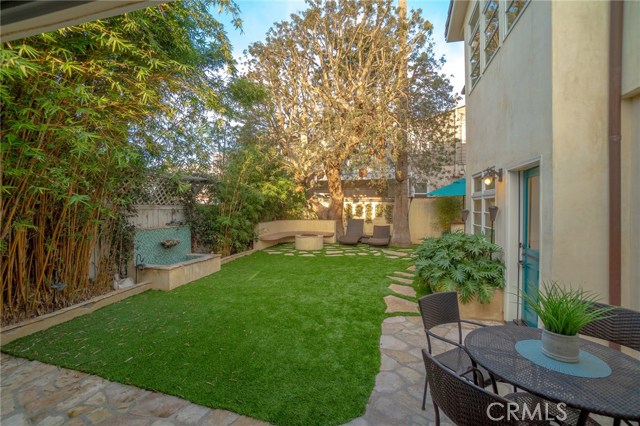 1111 8th Street, Hermosa Beach, California 90254, 4 Bedrooms Bedrooms, ,3 BathroomsBathrooms,Residential,Sold,8th,SB20223282