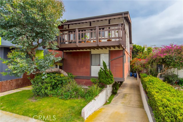 610 6th Street, Hermosa Beach, California 90254, 2 Bedrooms Bedrooms, ,2 BathroomsBathrooms,Residential,Sold,6th,SB17086097