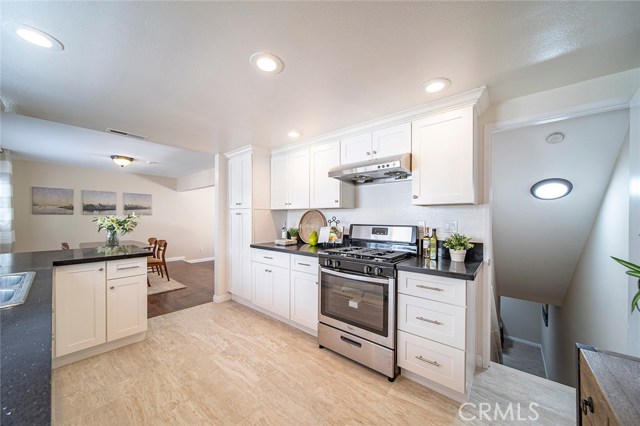 1808 Vanderbilt Lane, Redondo Beach, California 90278, 2 Bedrooms Bedrooms, ,3 BathroomsBathrooms,Residential,Sold,Vanderbilt,TR20152951