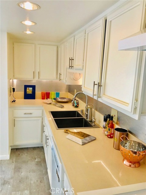 2201 Via Carrillo, Palos Verdes Estates, California 90274, 2 Bedrooms Bedrooms, ,2 BathroomsBathrooms,Residential,Sold,Via Carrillo,WS19085254