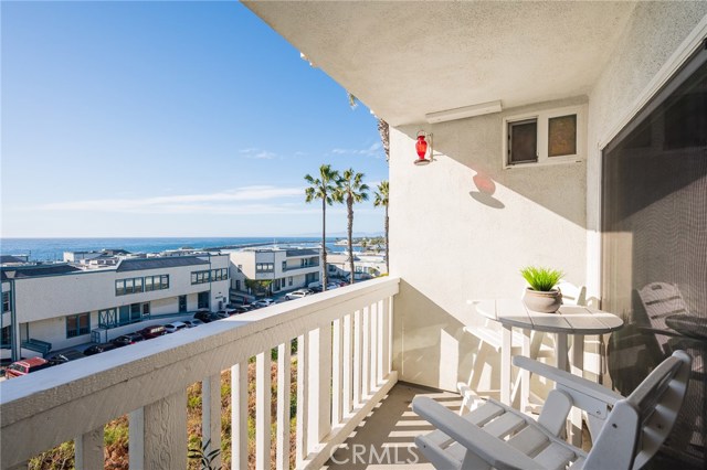 630 The Village, Redondo Beach, California 90277, 2 Bedrooms Bedrooms, ,2 BathroomsBathrooms,Residential,Sold,The Village,PV20020399