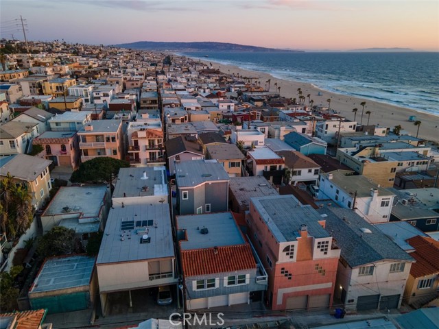 200 Gull Street, Manhattan Beach, California 90266, 3 Bedrooms Bedrooms, ,1 BathroomBathrooms,Residential,Sold,Gull,OC21063409