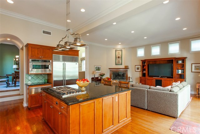 2909 Maple Avenue, Manhattan Beach, California 90266, 5 Bedrooms Bedrooms, ,3 BathroomsBathrooms,Residential,Sold,Maple,SB19265504