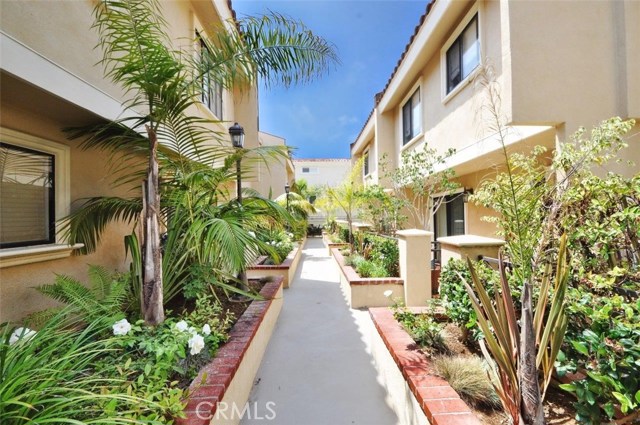 1301 Catalina Avenue, Redondo Beach, California 90277, 3 Bedrooms Bedrooms, ,2 BathroomsBathrooms,Residential,Sold,Catalina,SB17160272