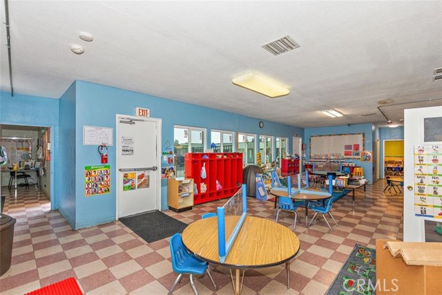 Lynwood, ,Commercial,For Sale,Lynwood,CV20155528