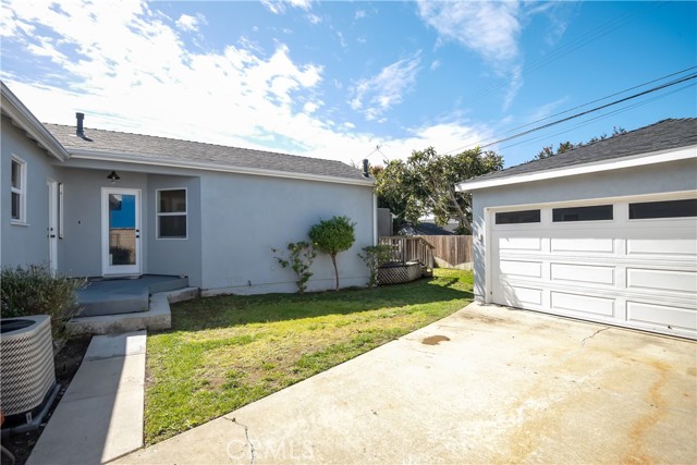 1605 Harkness, Manhattan Beach, California 90266, 3 Bedrooms Bedrooms, ,1 BathroomBathrooms,Residential,Sold,Harkness,SB21055276