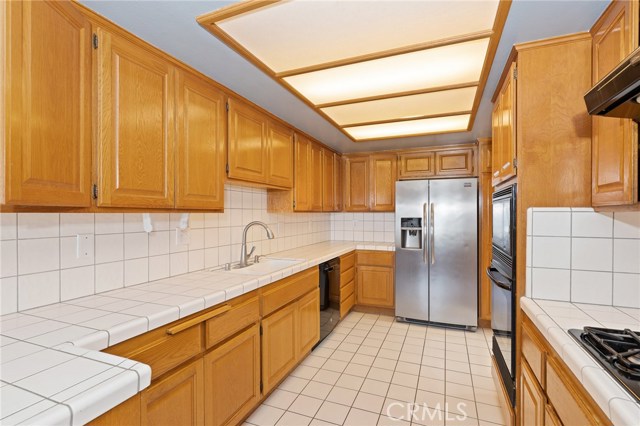 407 Anita Street, Redondo Beach, California 90278, 3 Bedrooms Bedrooms, ,2 BathroomsBathrooms,Residential,Sold,Anita,SB20078170