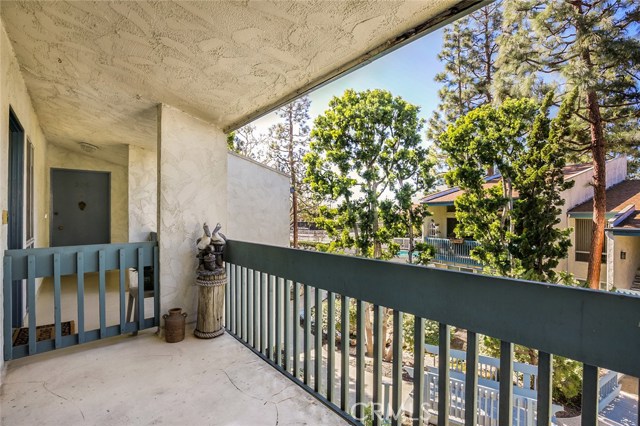 635 Prospect Avenue, Redondo Beach, California 90277, 2 Bedrooms Bedrooms, ,2 BathroomsBathrooms,Residential,Sold,Prospect,SB18039521