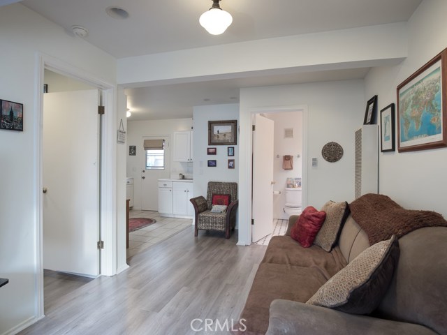 224 Bayview, Hermosa Beach, California 90254, 3 Bedrooms Bedrooms, ,1 BathroomBathrooms,Residential,Sold,Bayview,SB17267078