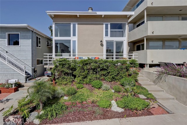 323 29th Street, Manhattan Beach, California 90266, ,Residential Income,Sold,29th,SB19246762