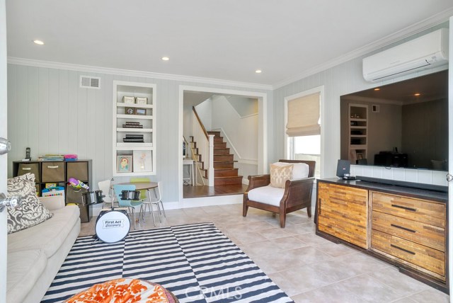 2300 Poinsettia Avenue, Manhattan Beach, California 90266, 4 Bedrooms Bedrooms, ,3 BathroomsBathrooms,Residential,Sold,Poinsettia,SB17106769