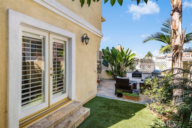 202 Lucia Avenue, Redondo Beach, California 90277, 4 Bedrooms Bedrooms, ,3 BathroomsBathrooms,Residential,Sold,Lucia,PV17247828