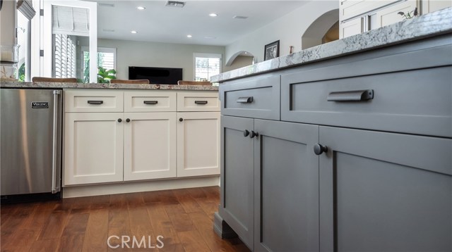 Kitchen with built-in Viking wine fridge