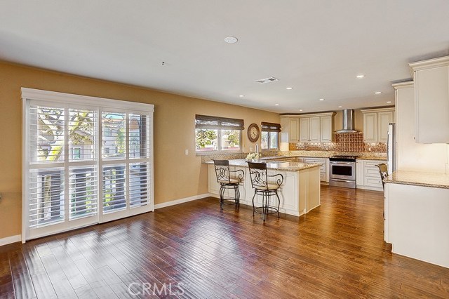 Dining Area looking into the kitchen Dining Area looking into the kitchen