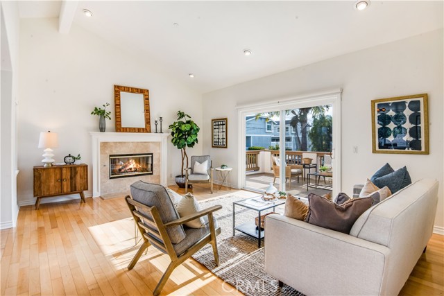 2225 Mathews Avenue, Redondo Beach, California 90278, 3 Bedrooms Bedrooms, ,2 BathroomsBathrooms,Residential,Sold,Mathews,PV21085023