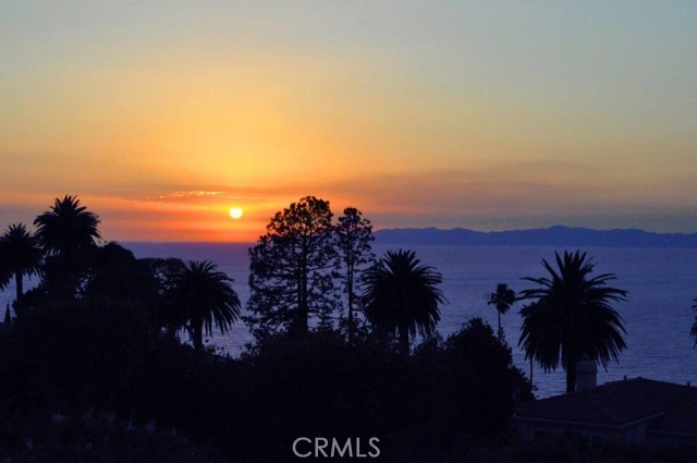 904 Via Nogales, Palos Verdes Estates, California 90274, 4 Bedrooms Bedrooms, ,4 BathroomsBathrooms,Residential,Sold,Via Nogales,PV18159668