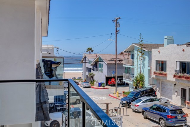 124 39th Street, Manhattan Beach, California 90266, 3 Bedrooms Bedrooms, ,2 BathroomsBathrooms,Residential,Sold,39th,SB20089804