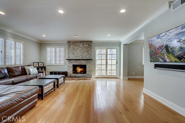 2104 Nelson Avenue, Redondo Beach, California 90278, 4 Bedrooms Bedrooms, ,3 BathroomsBathrooms,Residential,Sold,Nelson,SB20211994